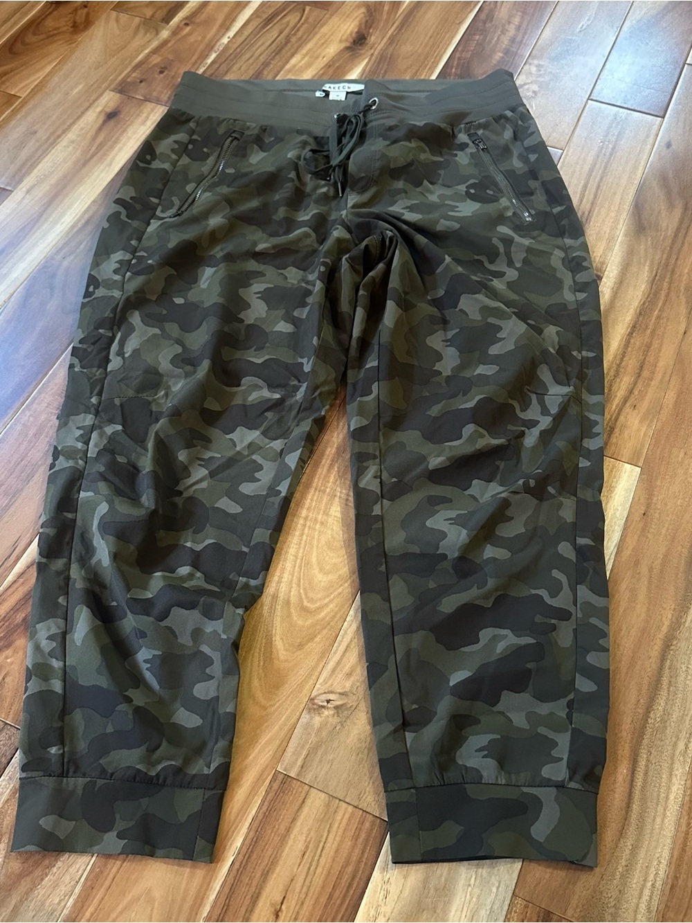 Anthropologie Marrakech Green Camo Drawstring Jogger Pants. Size 10.